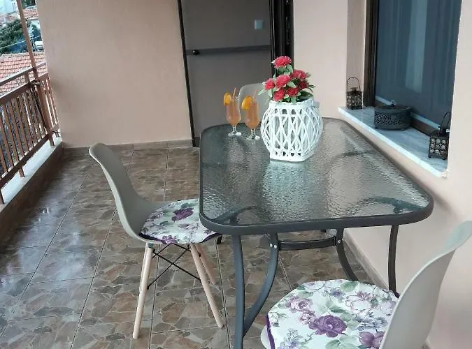 Dimitra's Garden Landhaus Kallirákhi